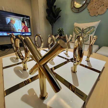Muggle Stay Guest House - Bonifacio Global City Taguig Manila Exteriör bild