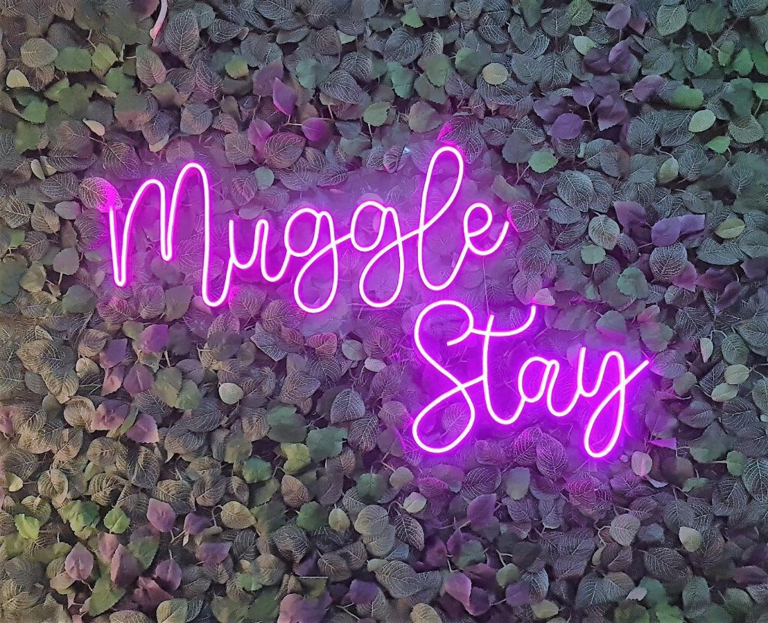 Muggle Stay Guest House - Bonifacio Global City Taguig Manila Exteriör bild